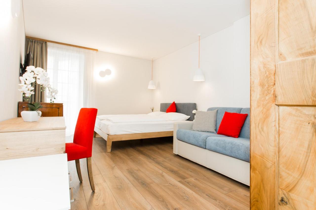Hotel Elefant Ora / Auer Ngoại thất bức ảnh