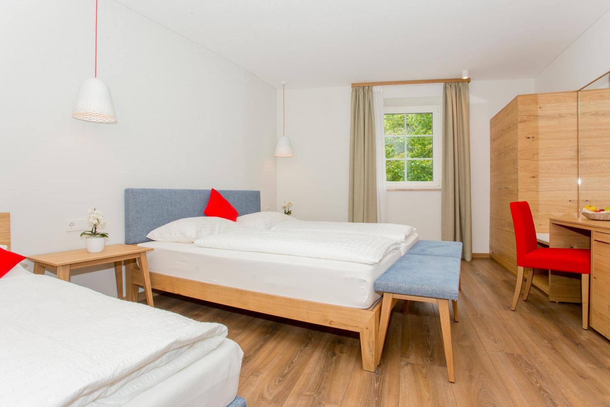 Hotel Elefant Ora / Auer Phòng bức ảnh