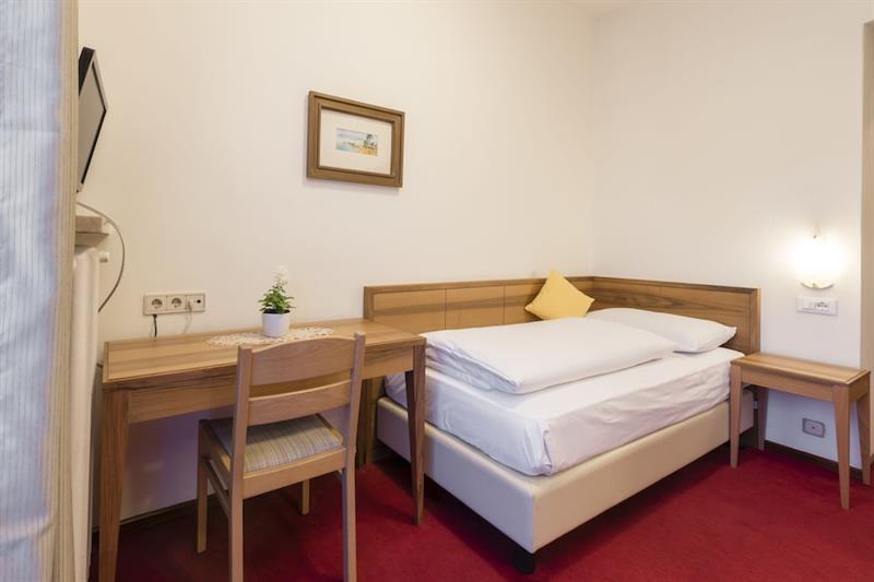Hotel Elefant Ora / Auer Ngoại thất bức ảnh
